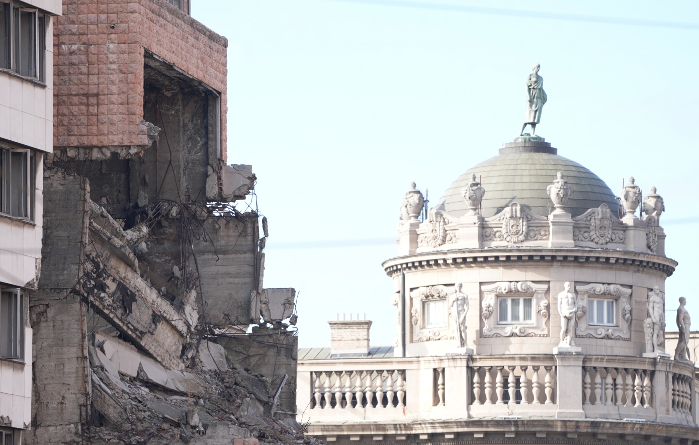 Παγώνει η επένδυση του Τζάρεντ Κούσνερ σε βομβαρδισμένο κτίριο στο Βελιγράδι, μετά τις αντιδράσεις