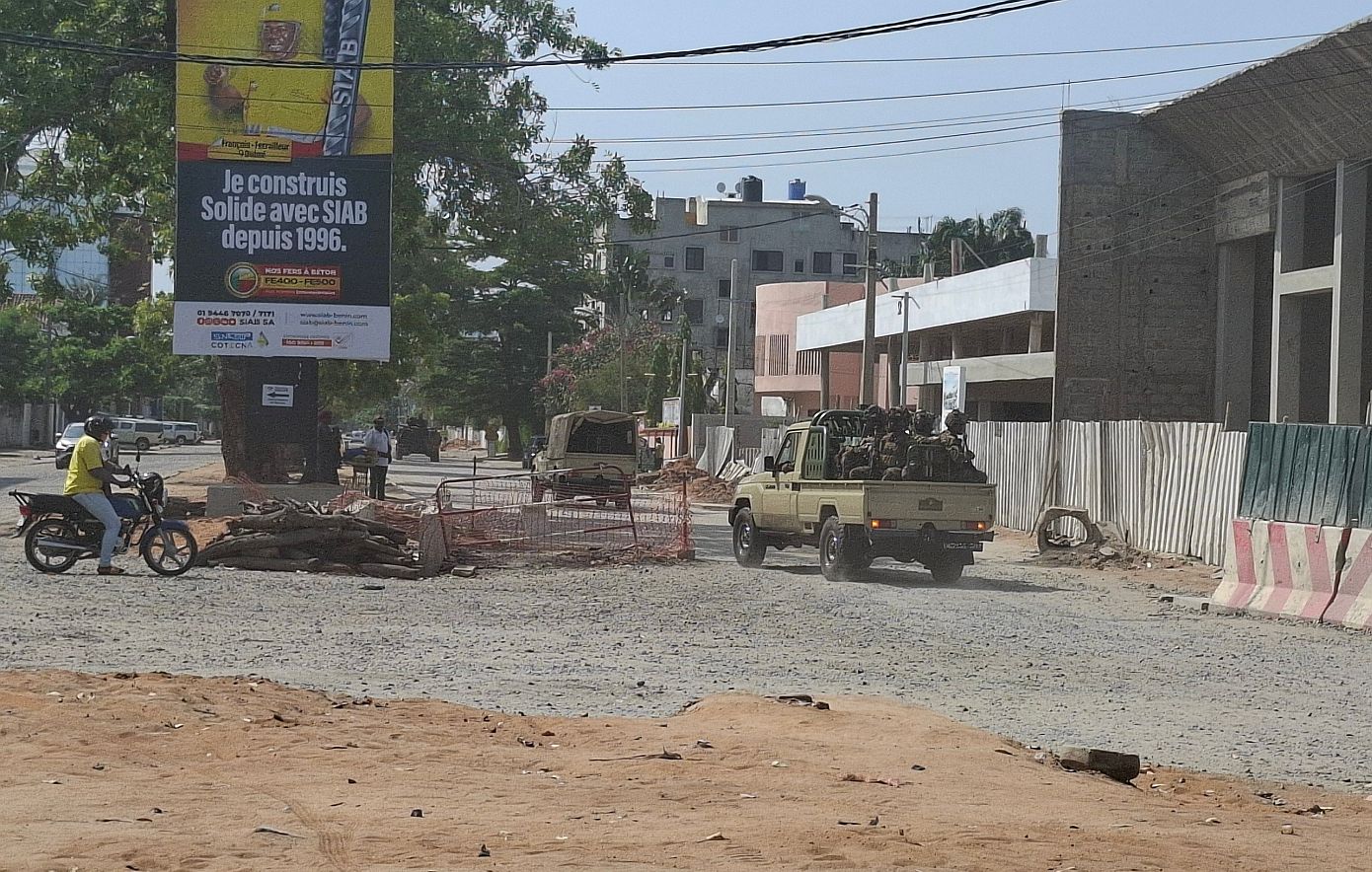 Απόπειρα πραξικοπήματος στο Μπενίν: Η κατάσταση είναι απολύτως υπό έλεγχο, λέει ο πρόεδρος Ταλόν