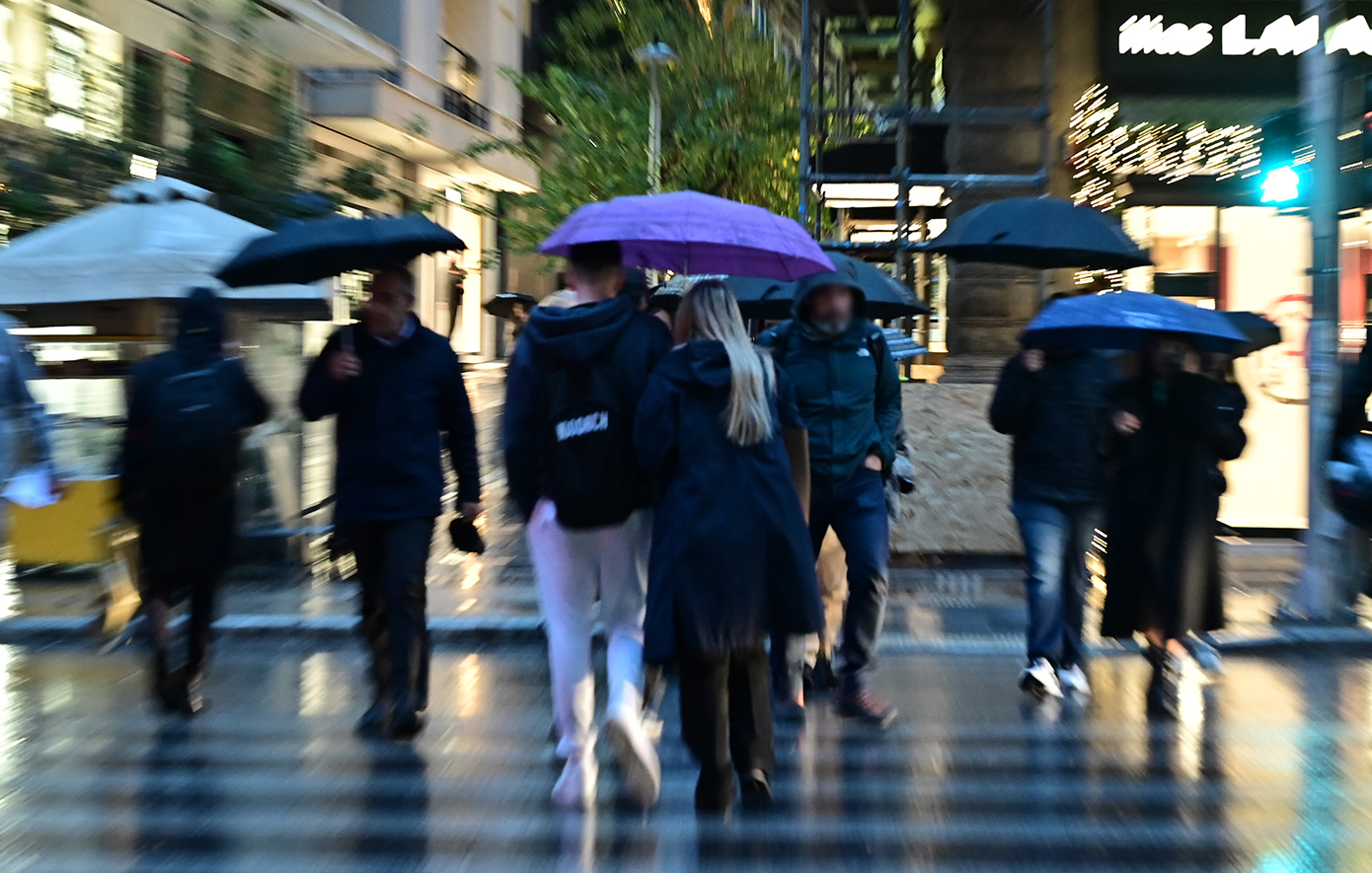 Καιρός του «Ωμέγα» Εμποδιστή πριν τα Χριστούγεννα, τι περιμένουμε στη συνέχεια – Δείτε χάρτες