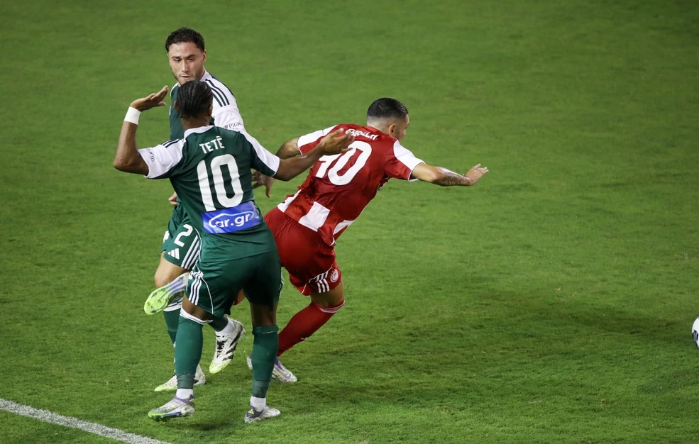 Νέα σενάρια αποχώρησης του Καμπελά από τον Ολυμπιακό