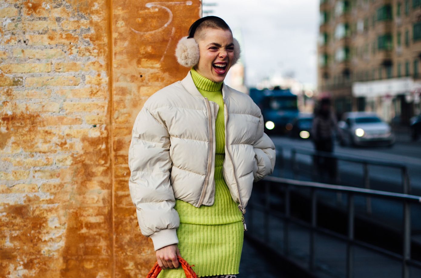 Αν ξέρετε αυτά τα μυστικά, το πουπουλένιο σας μπουφάν θα βγαίνει από το πλυντήριο όσο αφράτο μπήκε