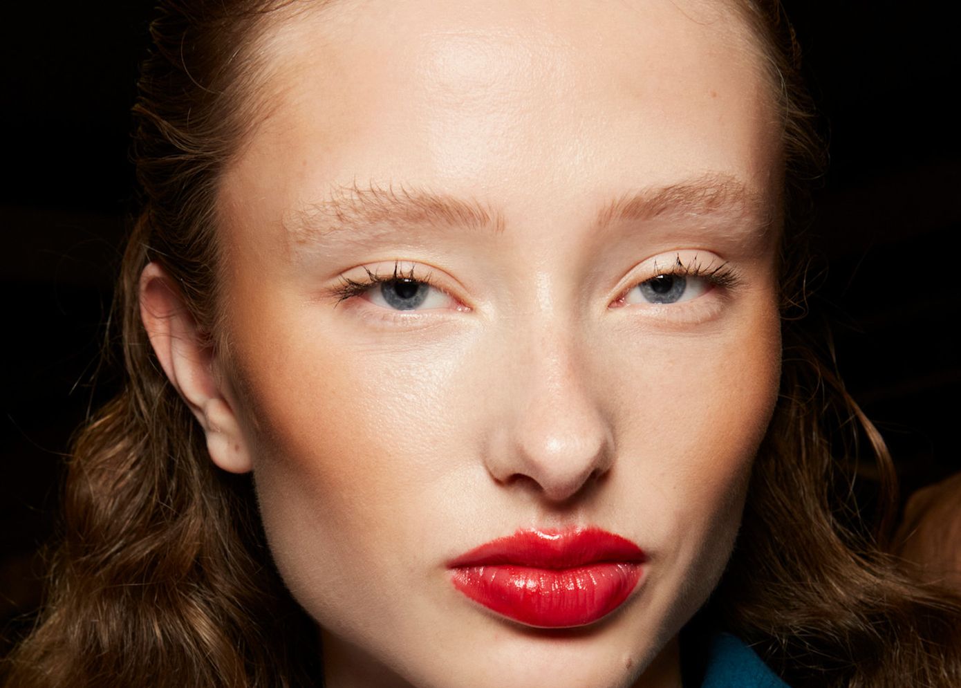 Πεπτίδια: Τι είναι, πώς λειτουργούν και τι μπορούν πραγματικά να κάνουν στο δέρμα σας