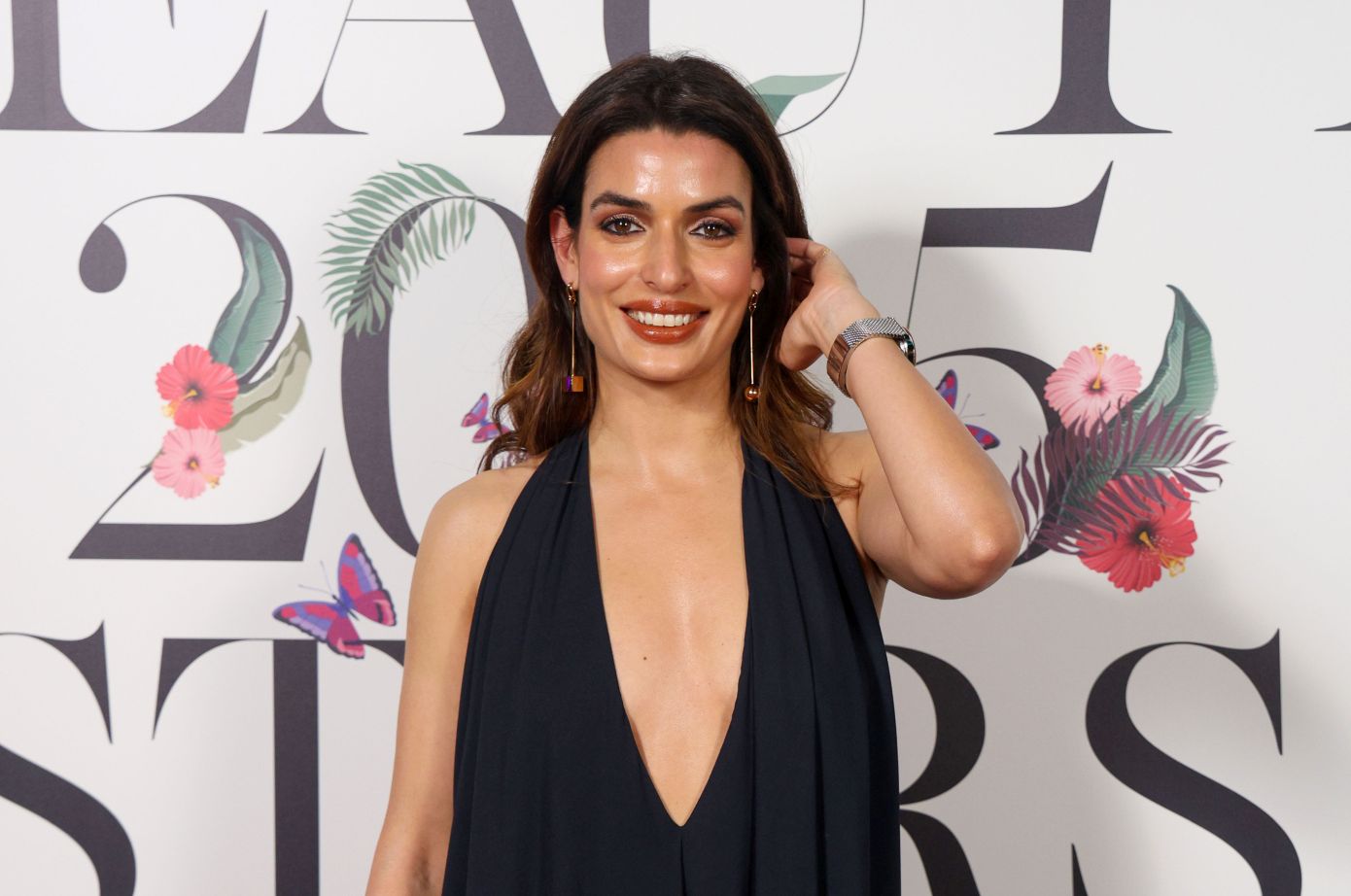 H Tόνια Σωτηροπούλου πόζαρε με ένα pixie cut και παραλίγο να μην την αναγνωρίσουμε