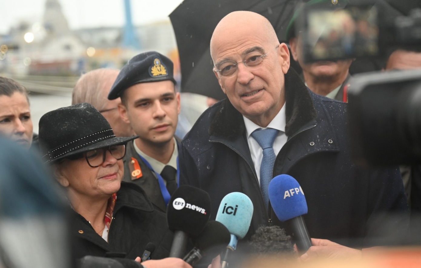 Δένδιας από Γαλλία: Έναρξη διαπραγματεύσεων για την ταχύτερη ανανέωση της Στρατηγικής Εταιρικής Σχέσης Ελλάδας-Γαλλίας