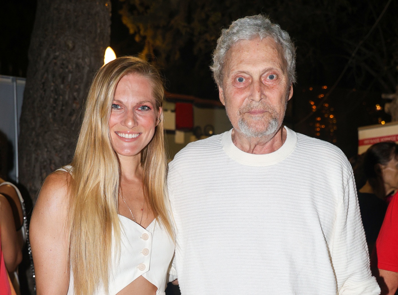 Συγκινεί η Σάρα Εσκενάζυ: «Η αγάπη σας μας δίνει δύναμη αυτές τις δύσκολες στιγμές»