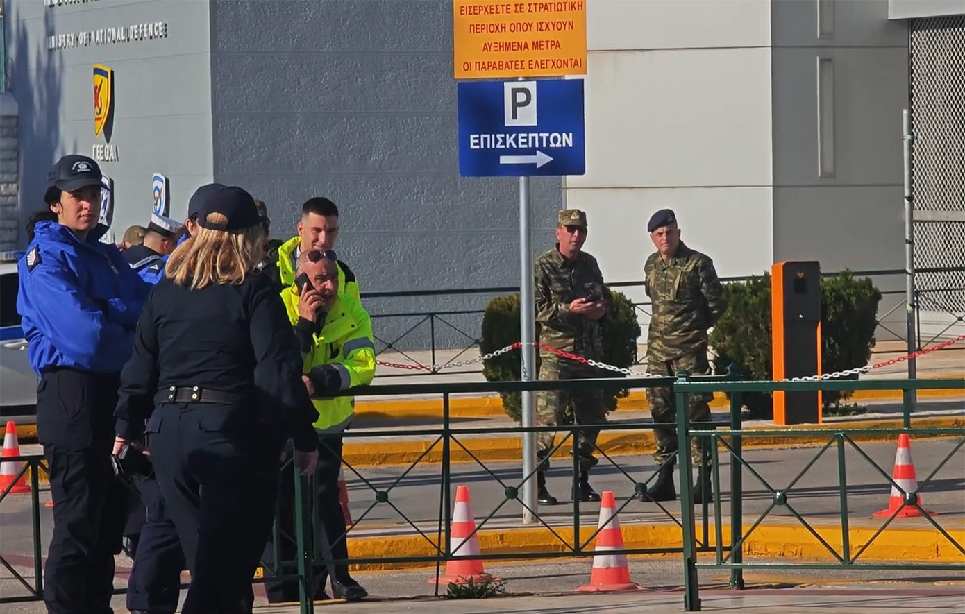 «Σειρήνες» πολέμου στην Ευρώπη: Πώς αντιδρούν στο ενδεχόμενο μιας σύρραξης οι Έλληνες πολίτες