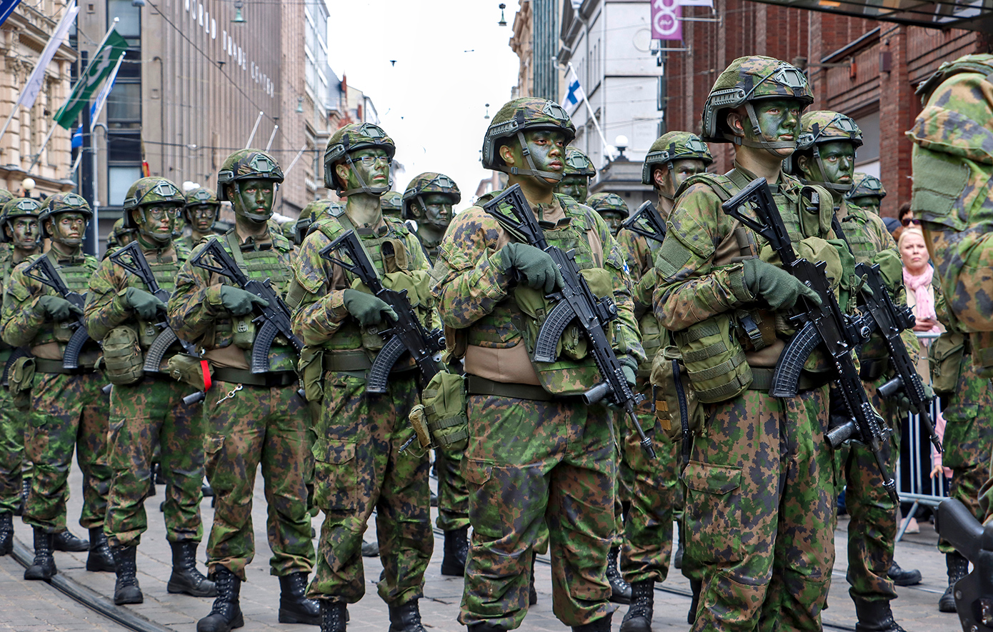 Η Φινλανδία θα αυξήσει το όριο ηλικίας των εφέδρων στα 65 έτη – Η απειλή από τη Ρωσία στον πυρήνα του νέου μέτρου