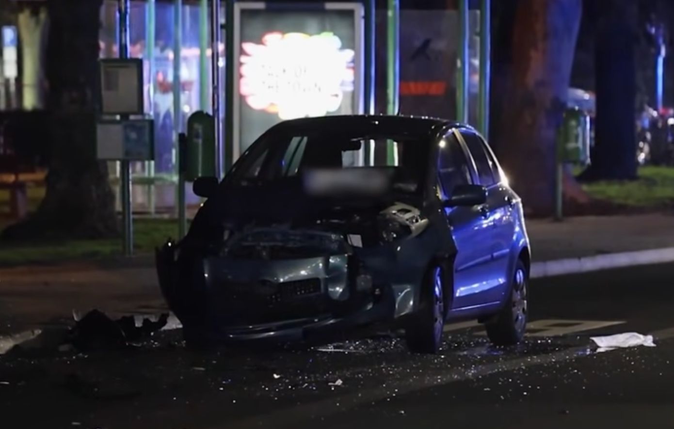 Αυτοκίνητο έπεσε σε στάση λεωφορείου στη Γερμανία: Τραυματίστηκαν τρία άτομα &#8211; Συνελήφθη ο οδηγός