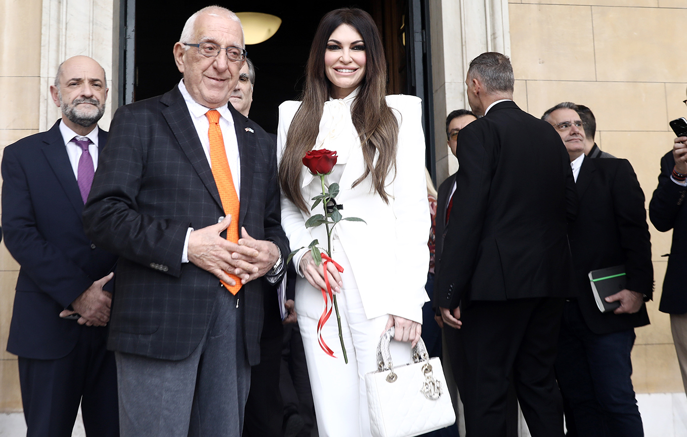 Την Κίμπερλι Γκίλφοϊλ υποδέχθηκε στη Βουλή ο Νικήτας Κακλαμάνης &#8211; Ξεναγήθηκε στο Κοινοβούλιο η νέα πρέσβειρα των ΗΠΑ