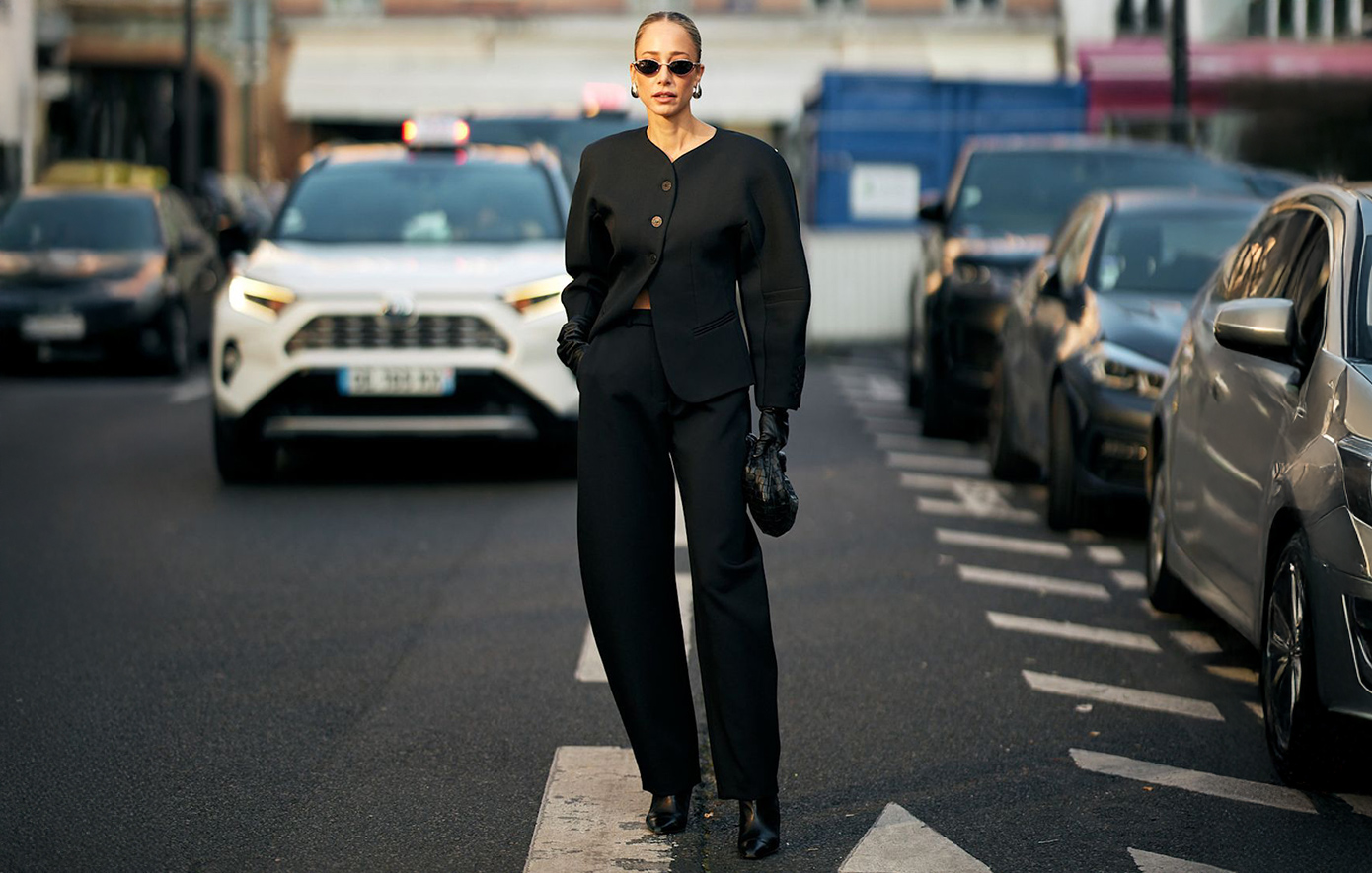 Υπάρχει πιο σκούρο χρώμα από το μαύρο; ΝΑΙ λέγεται «υπέρμαυρο» και μόλις δημιουργήθηκε