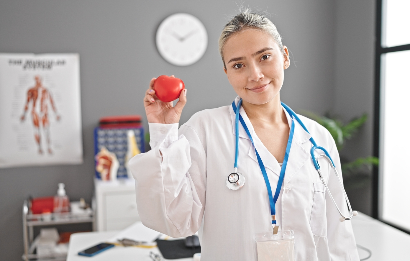 Γιατί οι καρδιολόγοι λένε ότι αυτή είναι η χειρότερη περίοδος του χρόνου για την καρδιά σας και τι μπορείτε να κάνετε