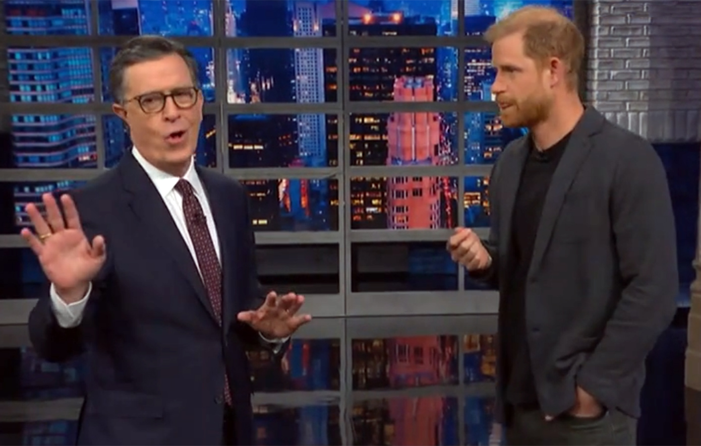 Γιούχαραν τον πρίγκιπα Χάρι όταν εμφανίστηκε σε βραδινή εκπομπή και είπε ότι η Αμερική «εξέλεξε έναν βασιλιά»