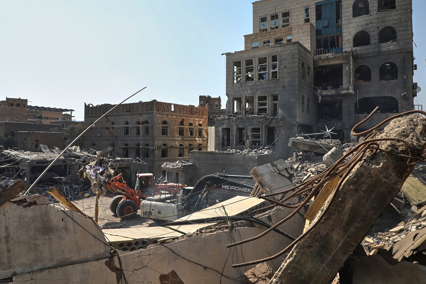 Τρεις νεκροί και 13 τραυματίες από βομβιστική επίθεση στην Υεμένη