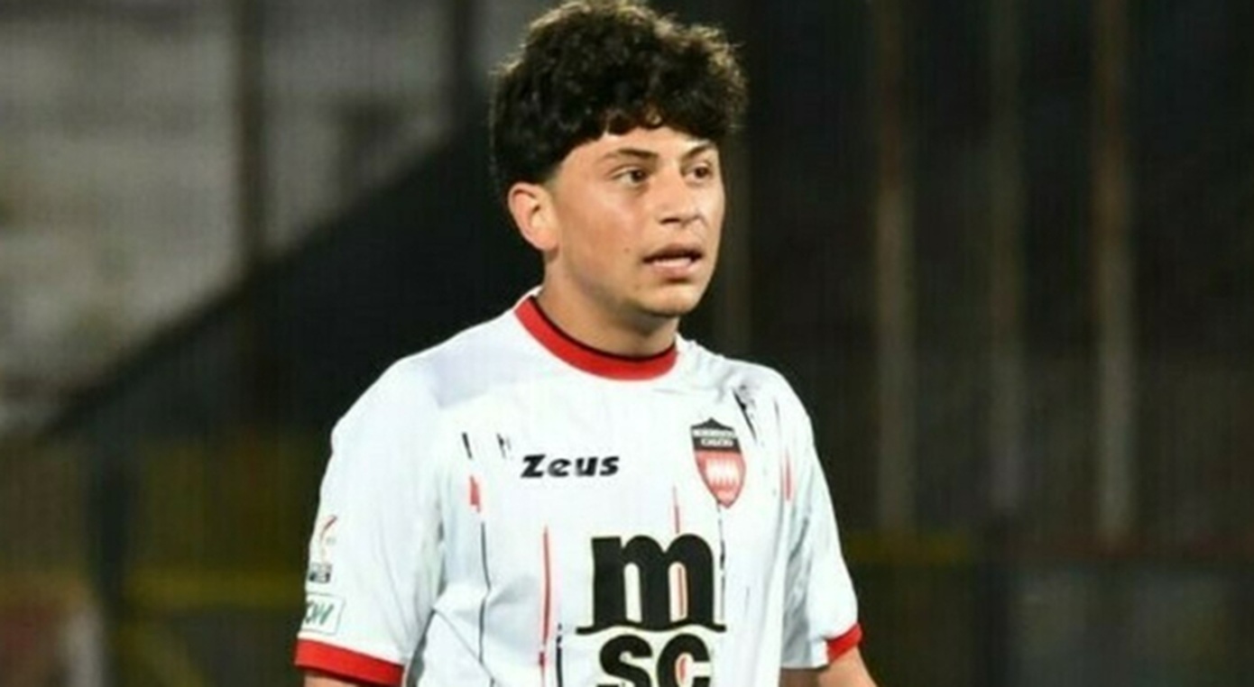 Νάπολη: Άγνωστοι μαχαίρωσαν 18χρονο ποδοσφαιριστή &#8211; Χειρουργήθηκε και νοσηλεύεται σε κρίσιμη κατάσταση