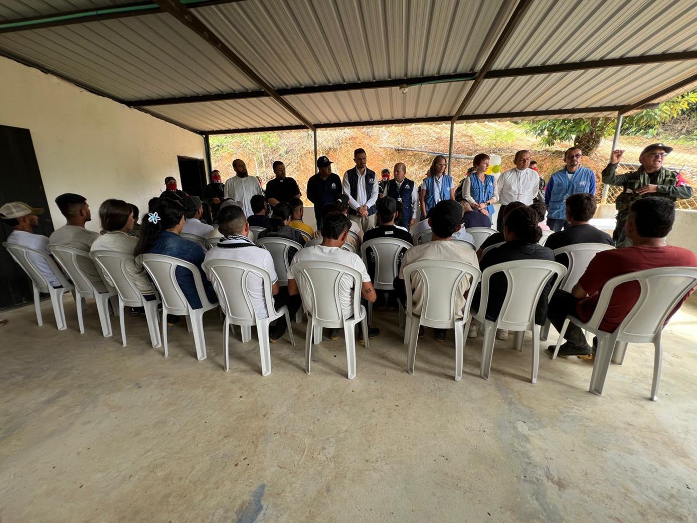 Ελεύθεροι 28 όμηροι που κρατούνταν αιχμάλωτοι από αντάρτες στην Κολομβία