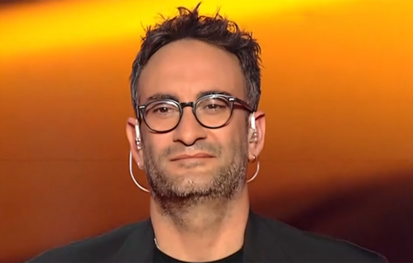 Το μήνυμα του νικητή του The Voice, Κωνσταντίνου Κωμοδρόμου, προς την οικογένειά του: «Ώρα να ευχαριστήσω και τις τρεις τους»