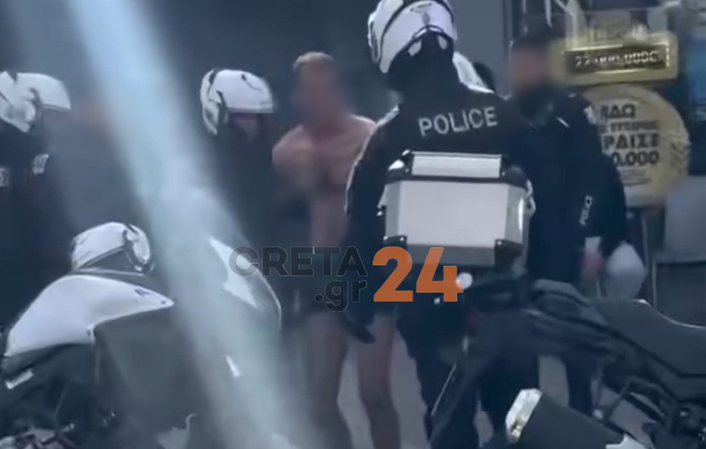Ημίγυμνος άνδρας προκαλεί τρόμο στο Ηράκλειο – «Πήρε ένα μαχαίρι και κυνήγησε πελάτη» λένε αυτόπτες μάρτυρες