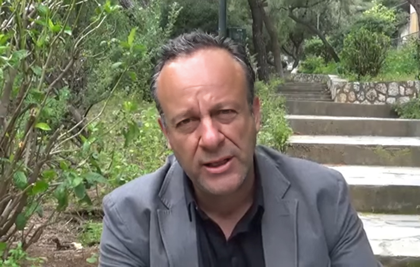 Παραιτήθηκε ο κοσμήτορας της Σχολής Καλών Τεχνών του Πανεπιστημίου Πελοποννήσου για τις διαγραφές φοιτητών &#8211; «Οφείλω να τους υπερασπίζομαι»