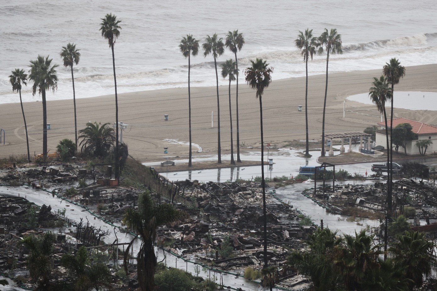 Σε κατάσταση συναγερμού το Λος Άντζελες &#8211; Εντολές εκκένωσης λόγω έντονων καιρικών φαινομένων