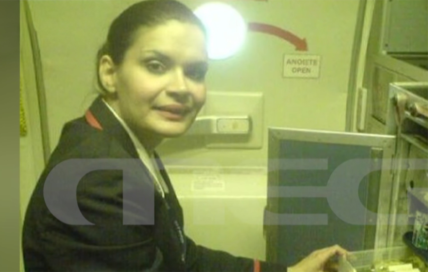 Θρήνος για τον θάνατο της Μαρίας Παππά, της αεροσυνοδού που επέβαινε στο μοιραίο Falcon 50 που συνετρίβη στην Τουρκία