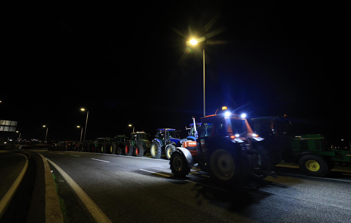 Συνεχίζονται οι αγροτικές κινητοποιήσεις