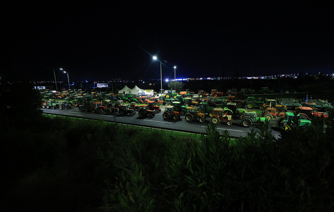 Συνεχίζονται οι αγροτικές κινητοποιήσεις