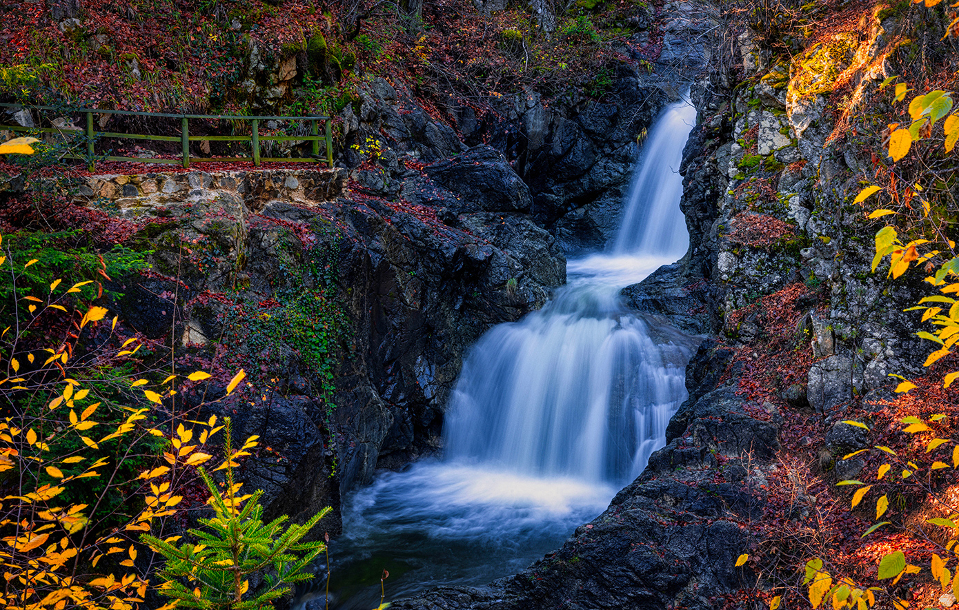 Καταρράκτες Μπουλουβάρου