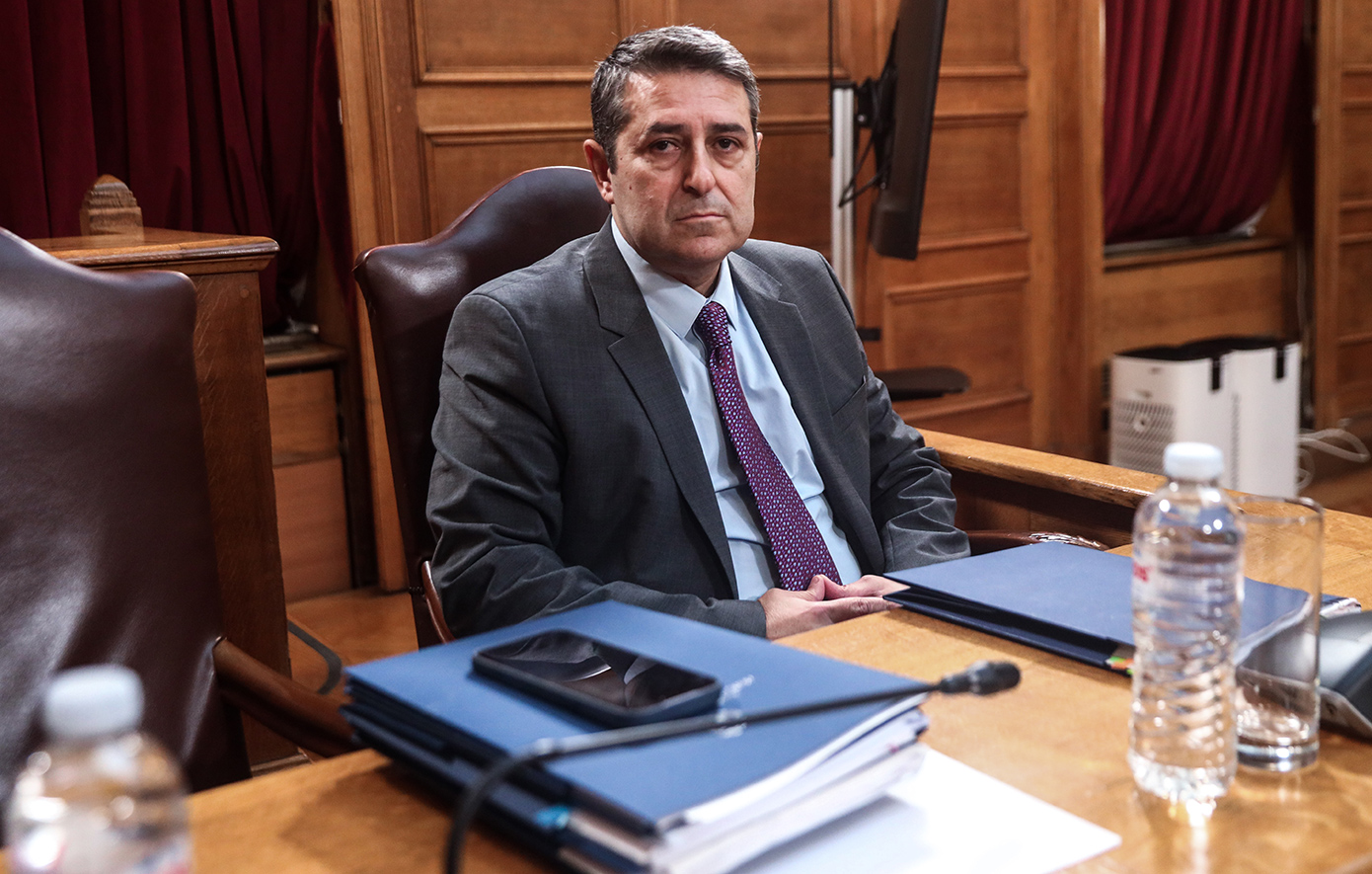 Στο νοσοκομείο ο Γιώργος Μυλωνάκης μετά από λιποθυμικό επεισόδιο