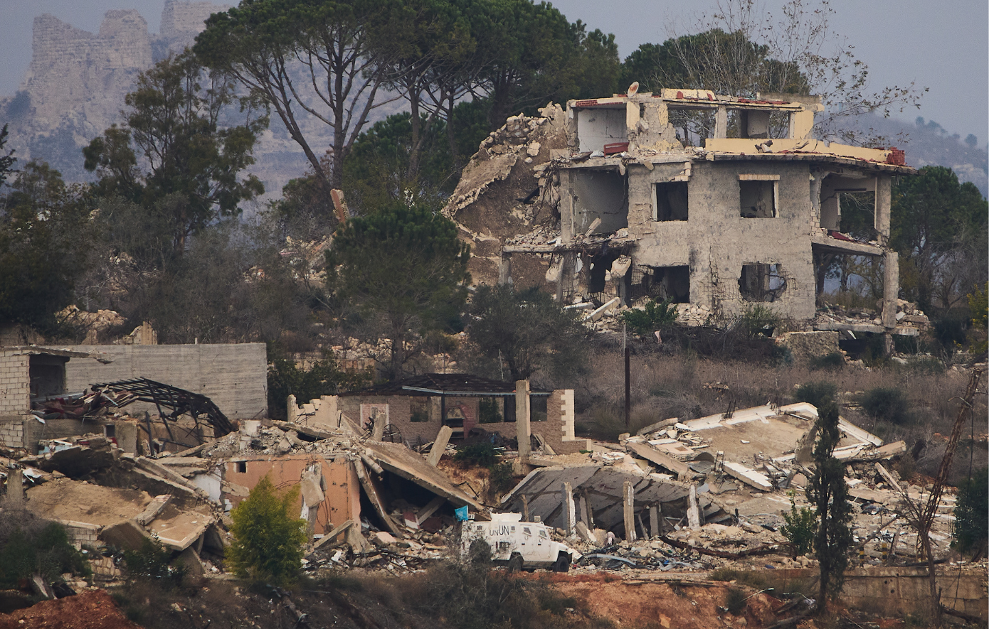 Ο ισραηλινός στρατός λέει ότι βομβάρδισε στόχους της Χεζμπολάχ στον Λίβανο