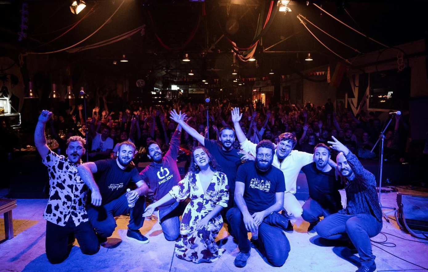 Φλώρινα: Καταγγελίες για διακοπή συναυλίας απο τον δημαρχο λόγω σλάβικων τραγουδιών – Η δήλωση της Banda Entopica