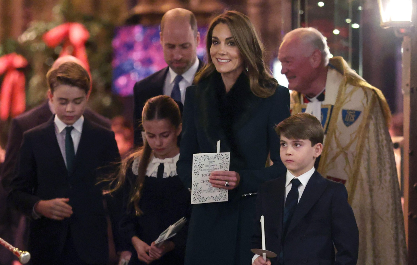 Πριγκίπισσα Κέιτ: Λαμπερή δημόσια εμφάνιση με τα παιδιά της μετά από 6 μήνες – Η αναφορά με το ντύσιμο στην Νταϊάνα