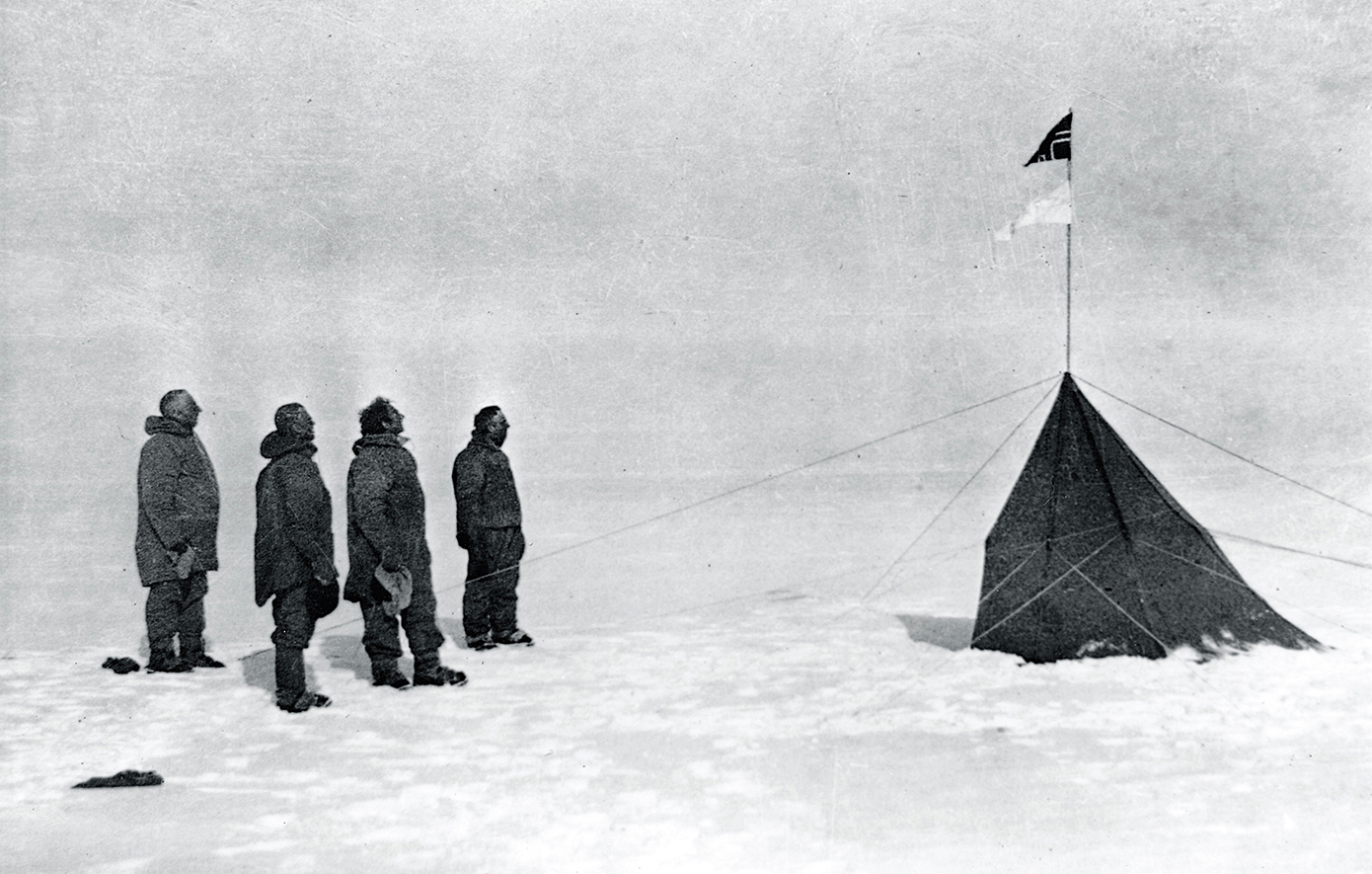 Σαν σήμερα 14 Δεκεμβρίου: Η μάχη για την πρωτιά στο Νότιο Πόλο – Ο θρίαμβος του Άμουνδσεν και η τραγωδία του Σκοτ