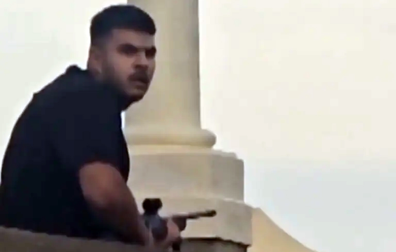 Ποιος είναι ο Ναβίντ Ακράμ &#8211; Πρώην συμμαθητές του μακελάρη του Σίδνεϊ τον χαρακτηρίζουν «ήσυχο» και «μοναχικό»