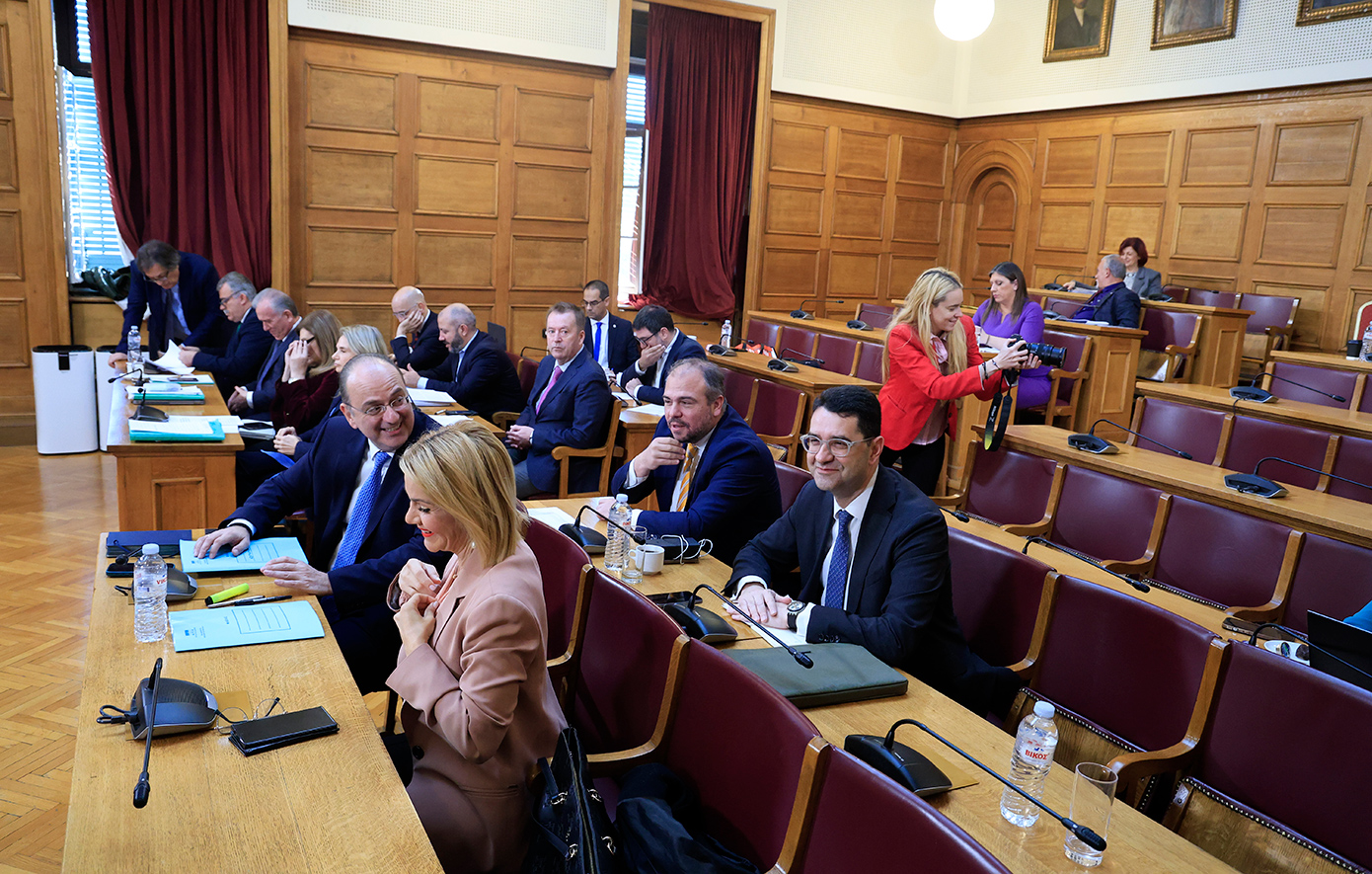 Θέμα «αντικοινοβουλευτικής συμπεριφοράς» της Κωνσταντοπούλου έθεσε ο πρόεδρος της εξεταστικής επιτροπής για τον ΟΠΕΚΕΠΕ