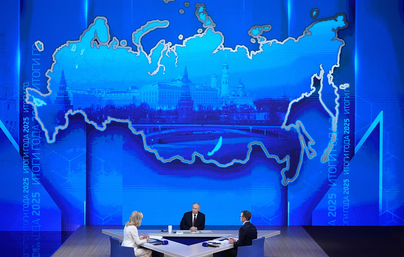 Αμετακίνητος ο Πούτιν στην ετήσια συνέντευξη Τύπου: Η επίθεση στους Ευρωπαίους και το μήνυμα που έστειλε στην Ουκρανία με χάρτη