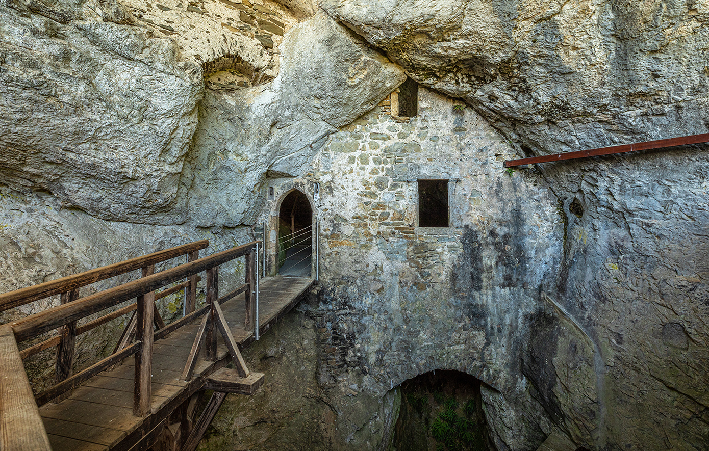 Κάστρο predjama Κάστρο predjama