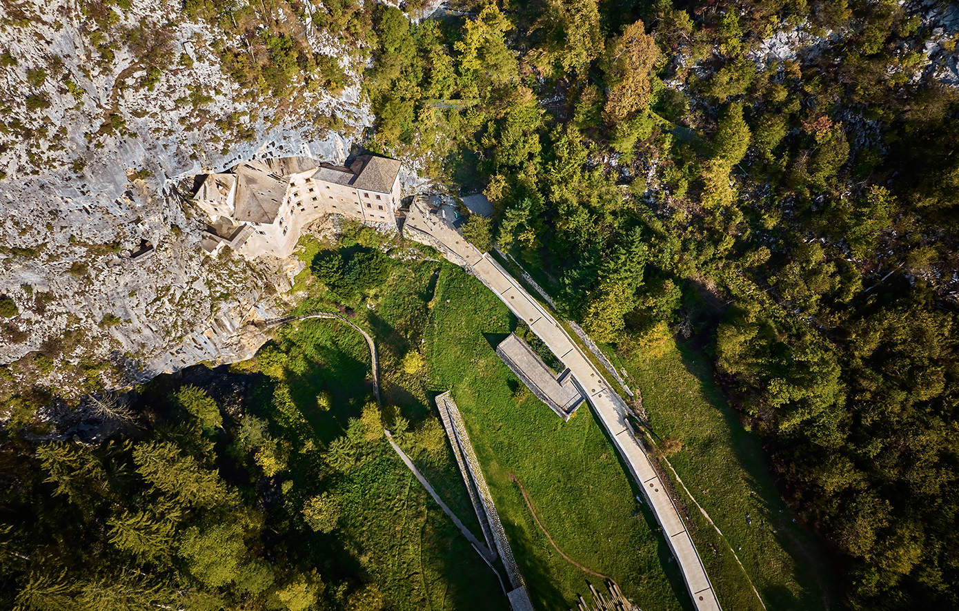 Κάστρο predjama Κάστρο predjama