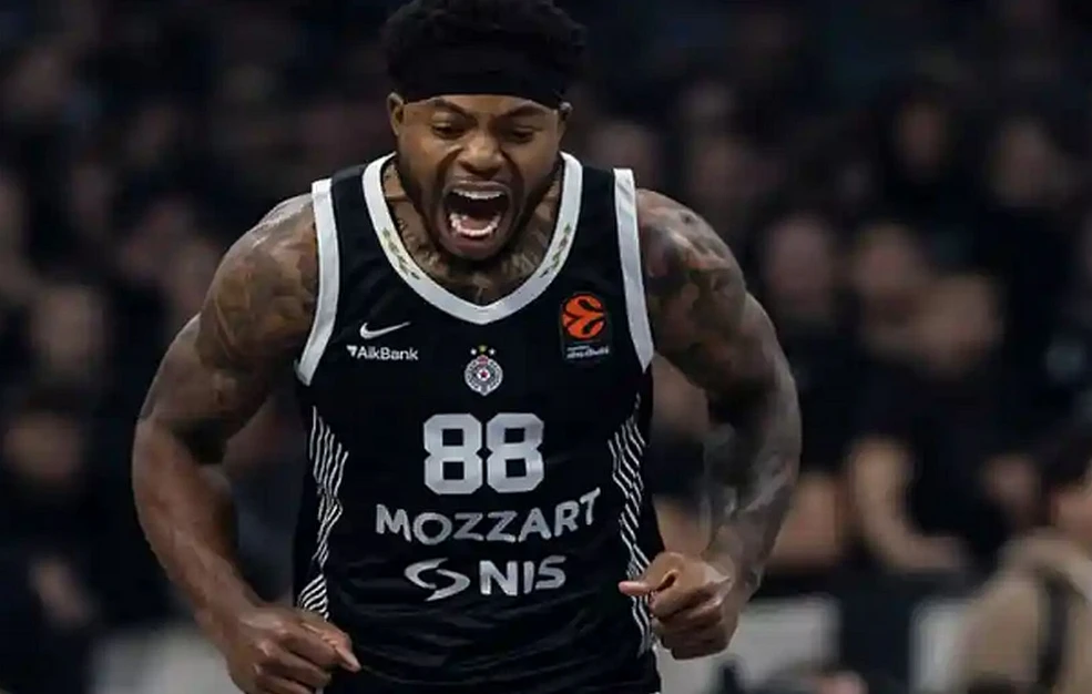 Ολυμπιακός–Τζόουνς: Συμφωνία υπάρχει, αλλά η Παρτίζαν ζητά buy out