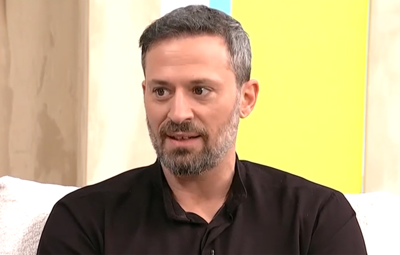 Πάρις Θωμόπουλος: «Συνέπεσε να φύγουν από τη ζωή κοντά χρονικά και οι δύο μητέρες μου»