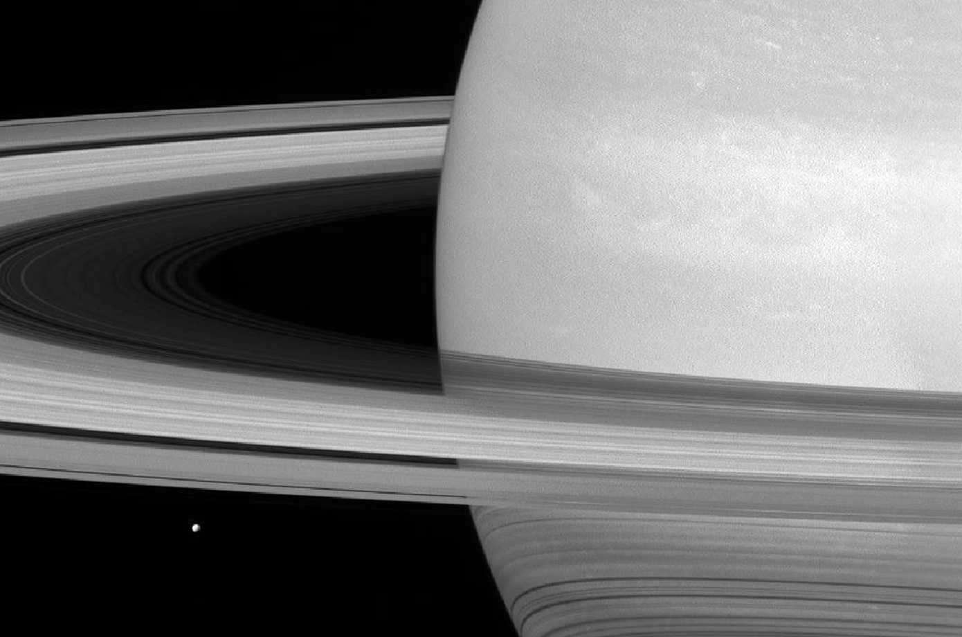 Ο δορυφόρος του Κρόνου θα μπορούσε να φιλοξενεί εξωγήινη ζωή: Οι επιστήμονες ανακάλυψαν ημιρευστές σήραγγες και ενδέχεται να είναι κατοικήσιμες