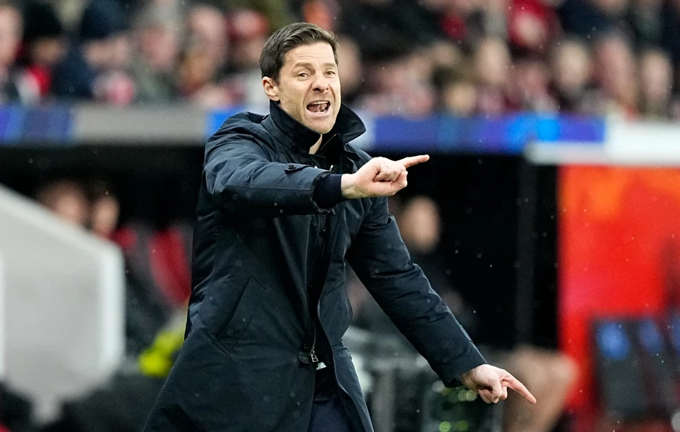 «Τελεσίγραφο της Ρεάλ στον Τσάμπι Αλόνσο»