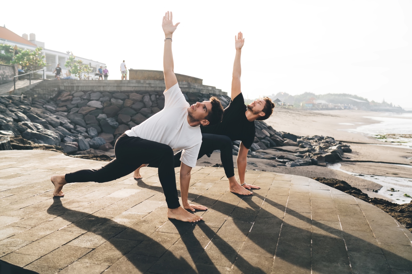 Αυτή η απλή ρουτίνα 2 ασκήσεων θα σας κάνει να νιώσετε 10 χρόνια νεότεροι