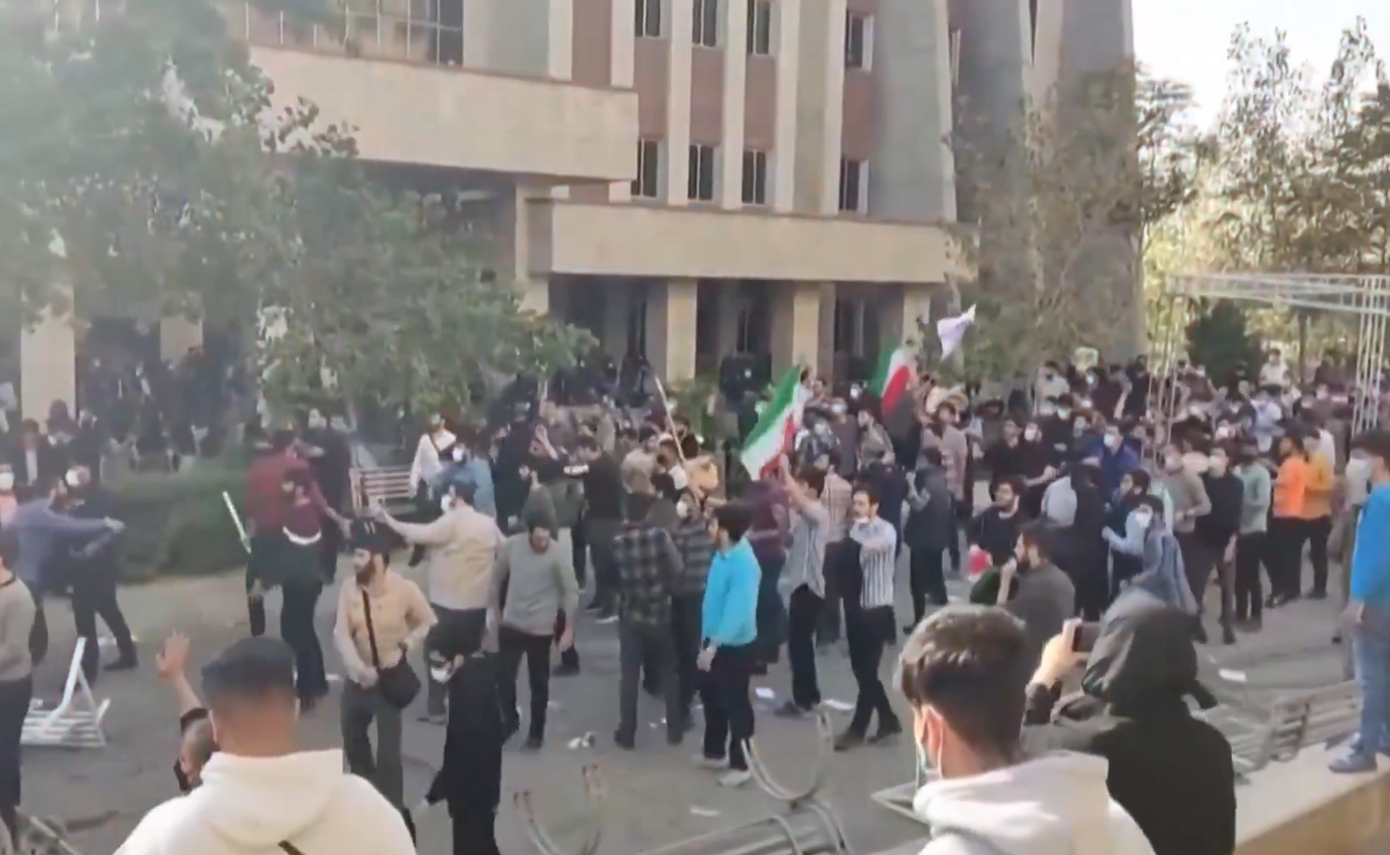 Πέντε πράγματα που πρέπει να γνωρίζετε για τις διαδηλώσεις στο Ιράν