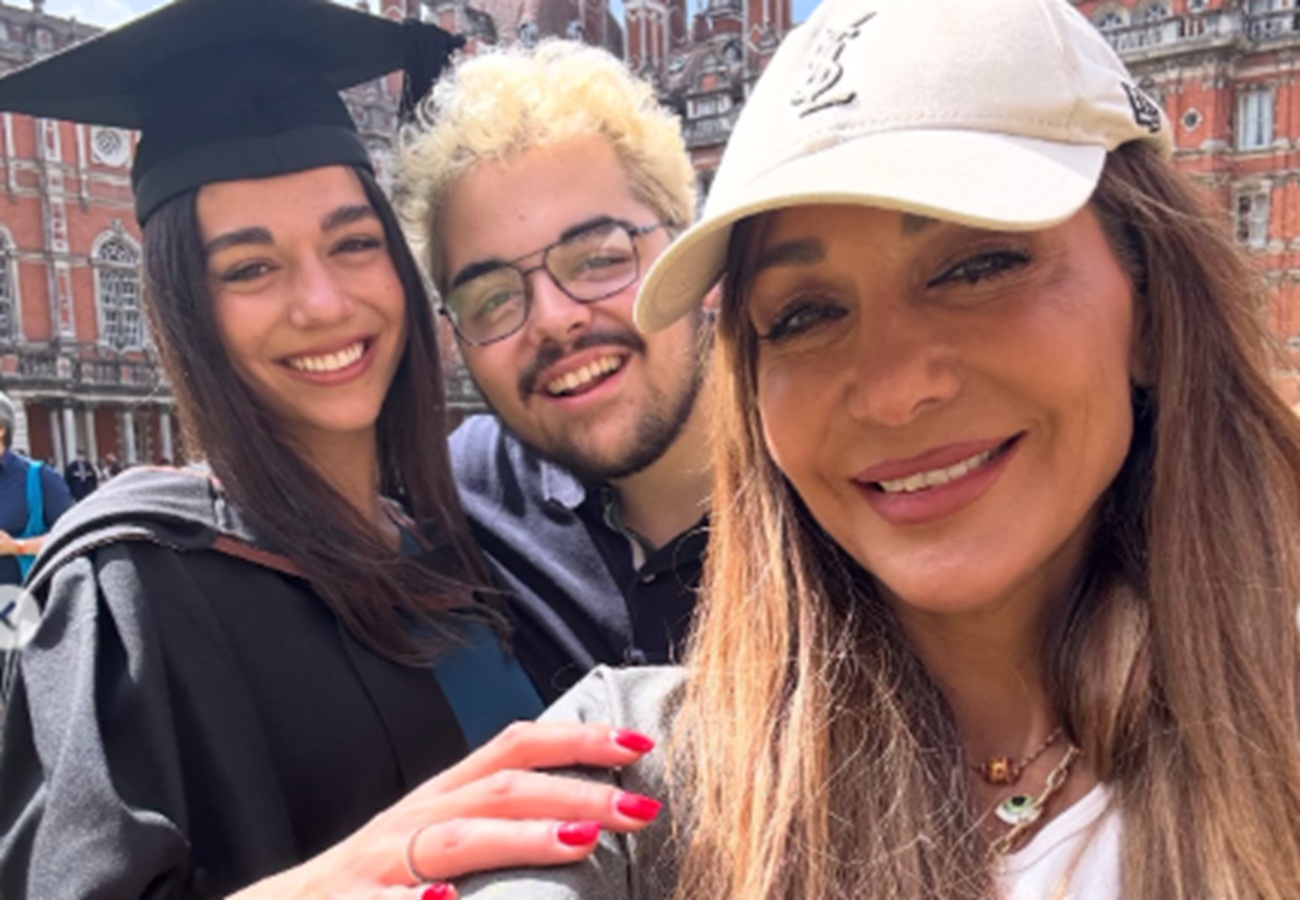 Η σπάνια φωτογραφία της Δέσποινας Βανδή με τα παιδιά της &#8211; «Είμαι ευγνώμων για όλα όσα έζησα»