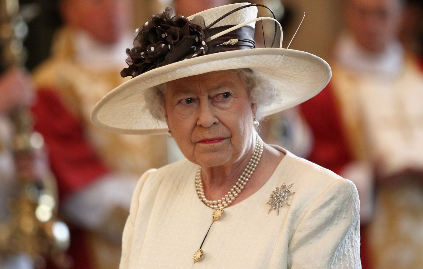 Βασίλισσα Ελισάβετ: Η παρεξηγημένη φωτογράφιση με την Άνι Λίμποβιτς και το μοναδικό περιστατικό όπου η βασίλισσα φέρεται να έχασε πράγματι την ψυχραιμία της