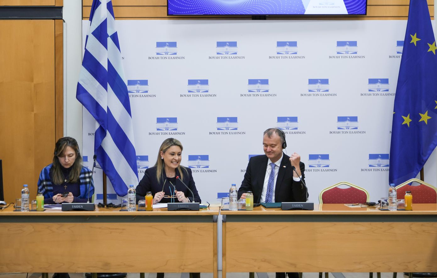 Χριστίνα Αλεξοπούλου: Συνάντηση με τον πρέσβη της Ελβετίας στην Αθήνα