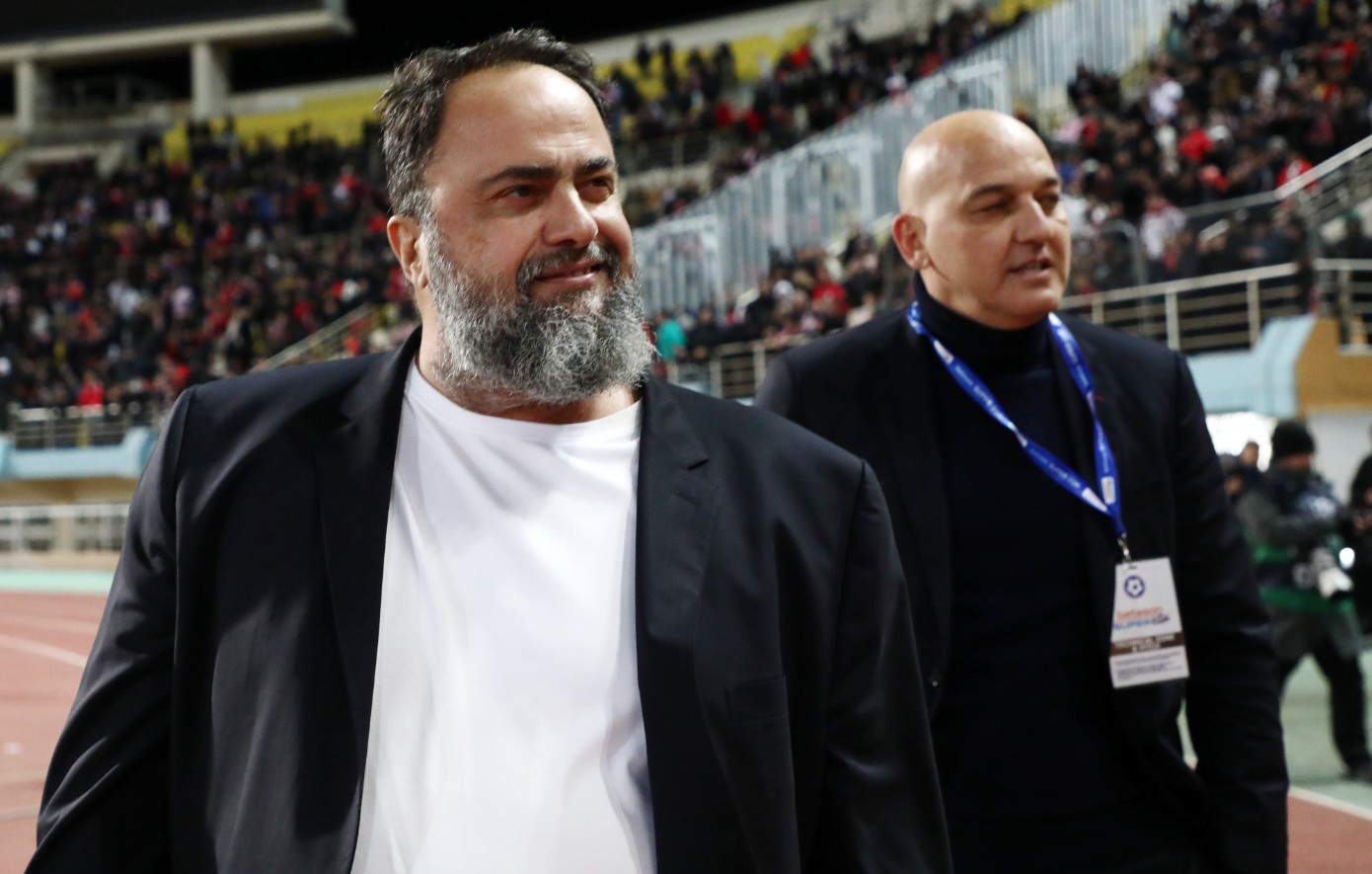 Ολυμπιακός: Αποθέωση για τον Μαρινάκη από τους φιλάθλους μετά την κατάκτηση του Σούπερ Καπ