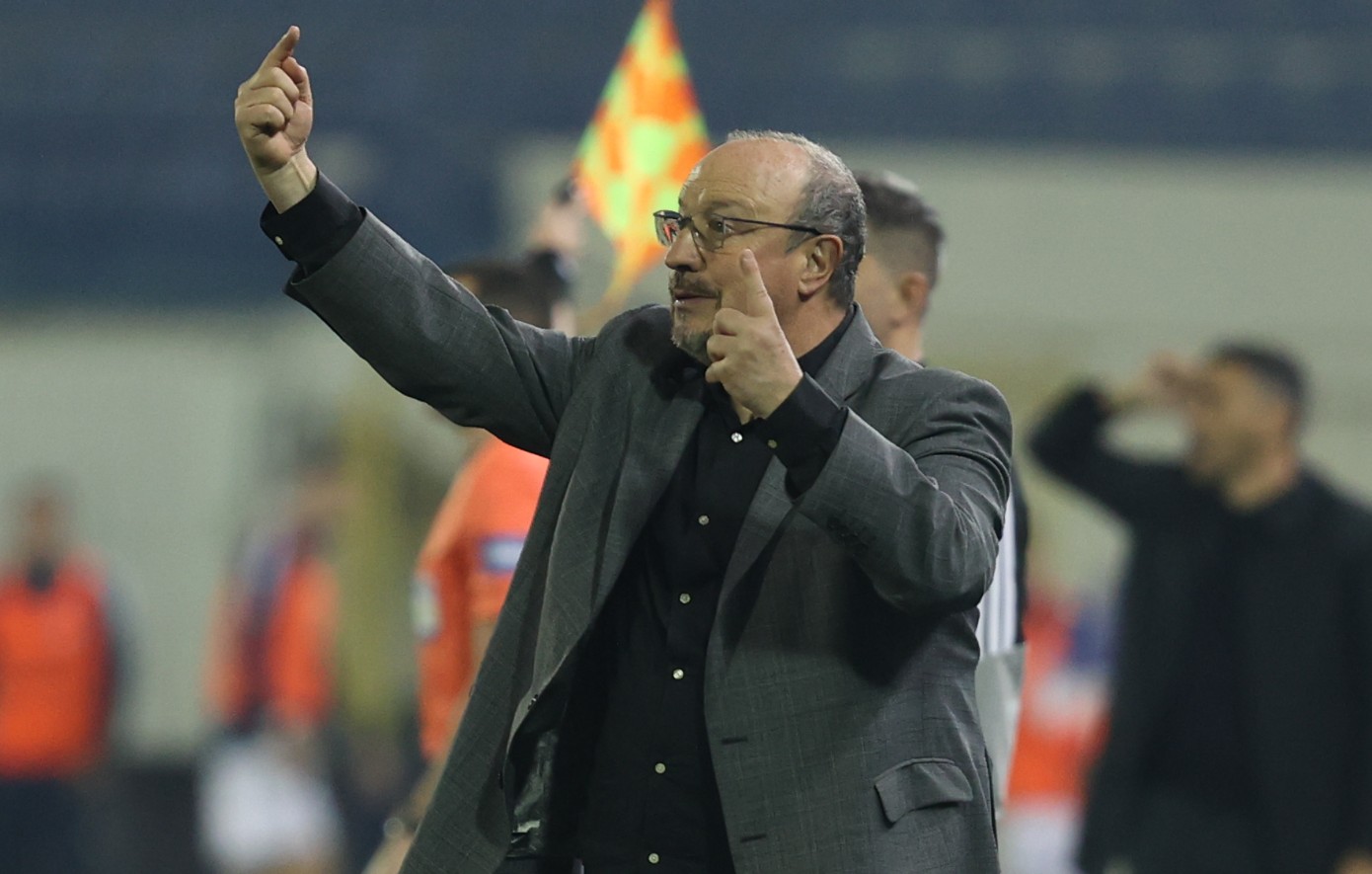 Μπενίτεθ: Αδύνατον να στηρίζεσαι σε λίγους, θέλαμε να προφυλάξουμε παίκτες