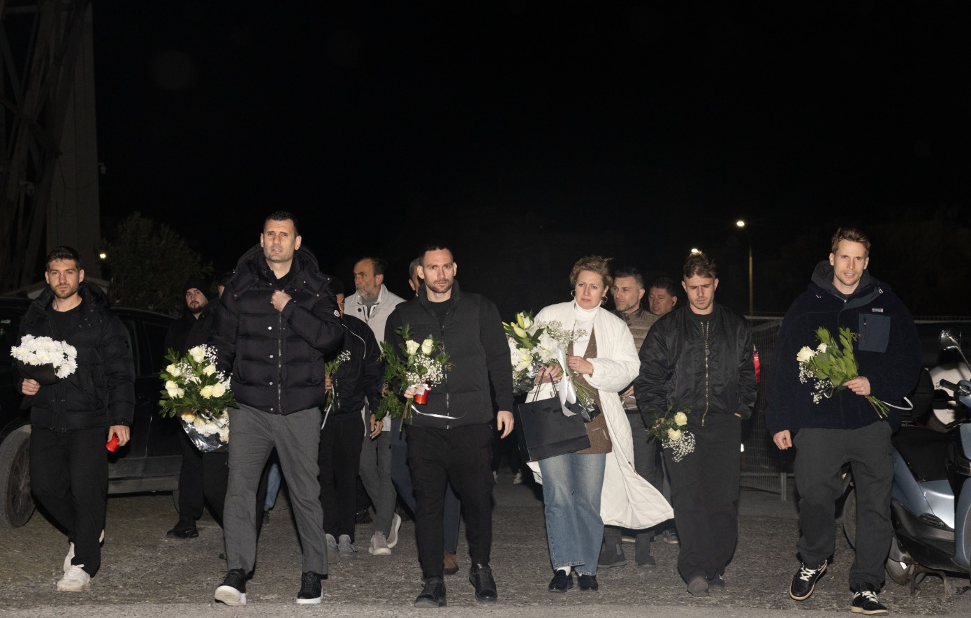 «Τους πήρε η αγάπη τους για σένα» &#8211; Οι παίκτες του ΠΑΟΚ θρηνούν για τους για τους 7 φιλάθλους που σκοτώθηκαν