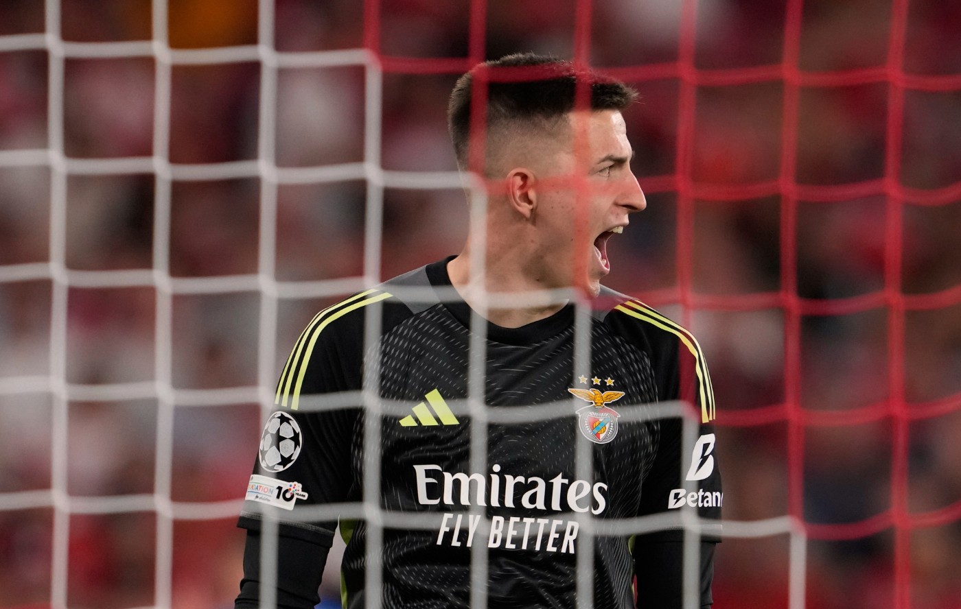 Τερματοφύλακες&#8230; κανόνια &#8211; Οι γκολκίπερ που έγραψαν ιστορία με τα τέρματά τους